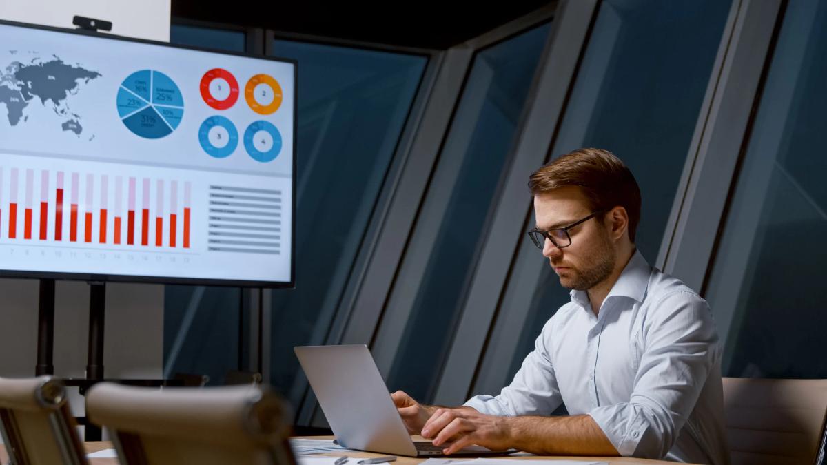 Competitive Intelligence and Market Analysis 